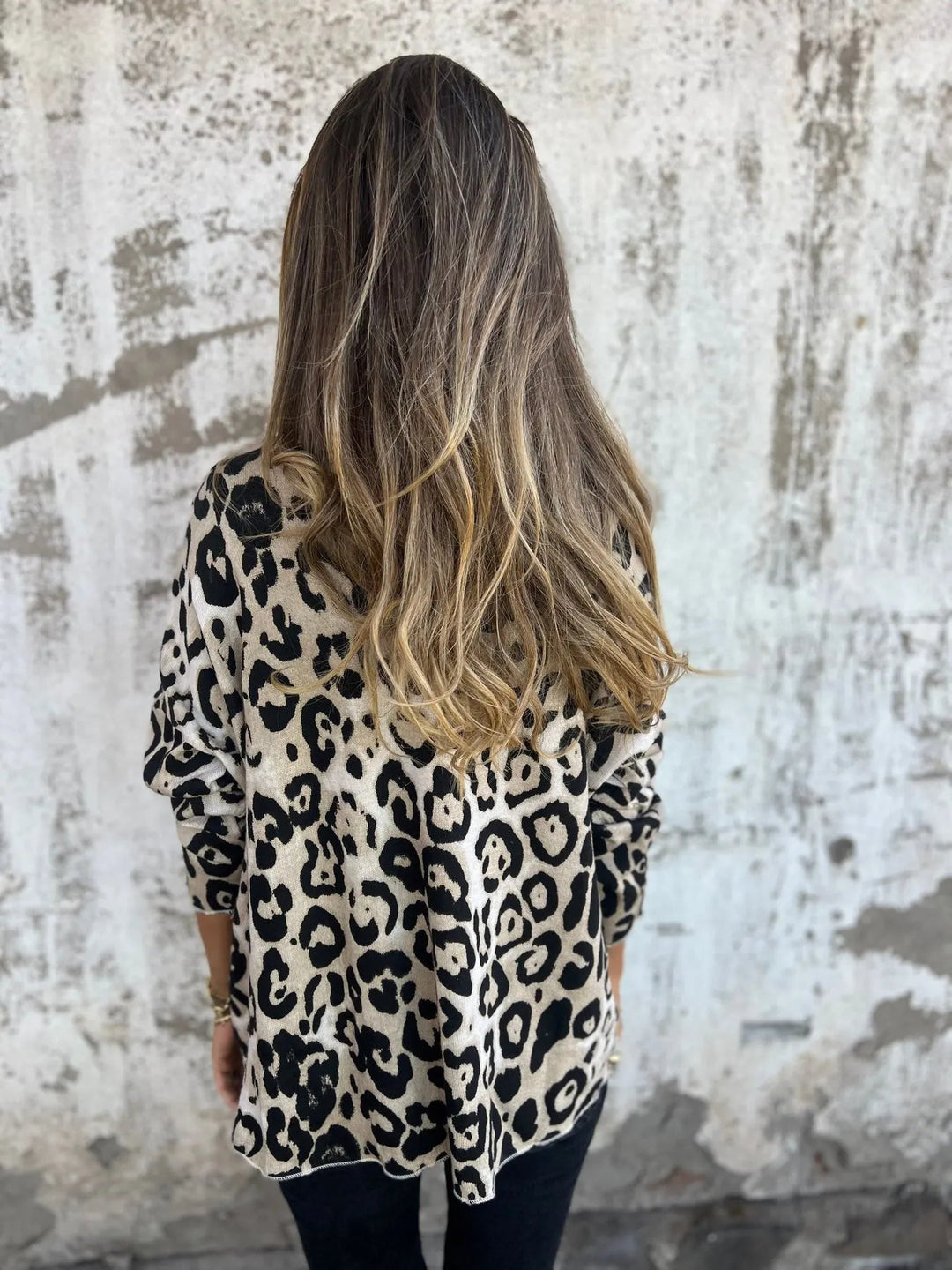 VALLADOLID - Blusa Redonda Con Cuello y Estampado De Leopardo