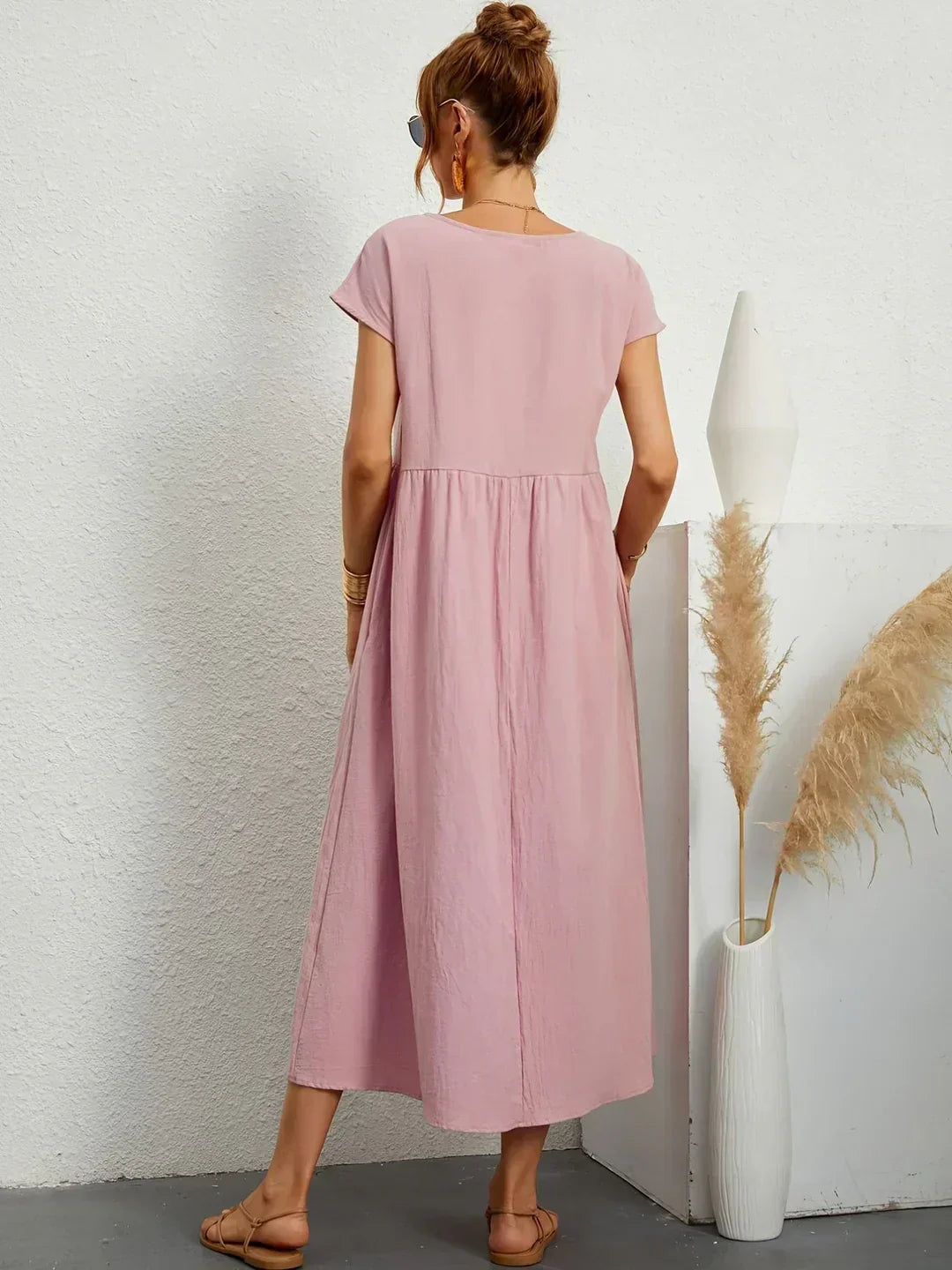 SEGOVIA - Vestido fluido con elegancia temporal