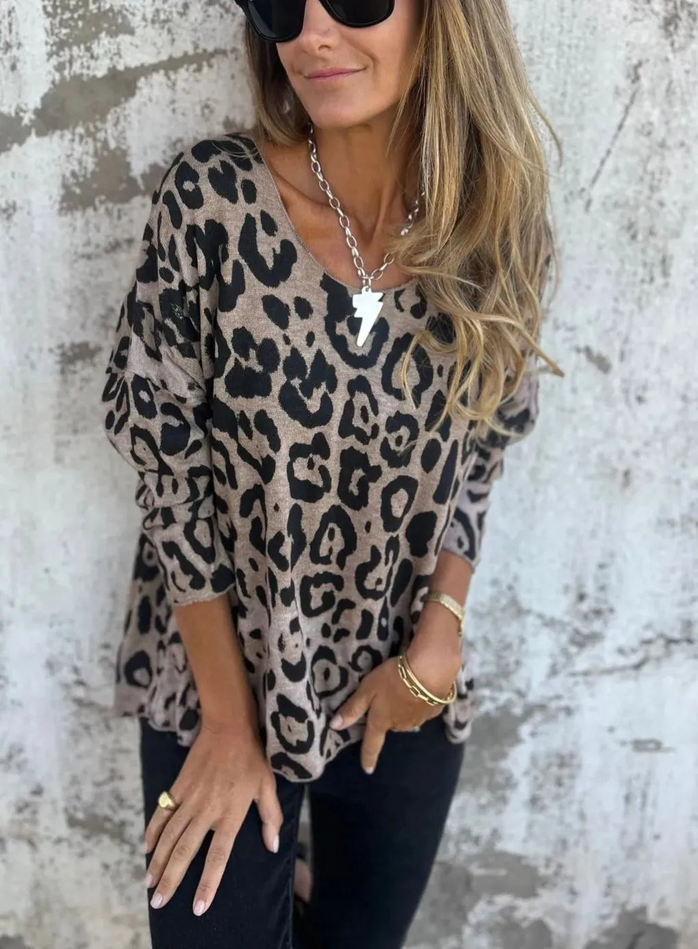 VALLADOLID - Blusa Redonda Con Cuello y Estampado De Leopardo