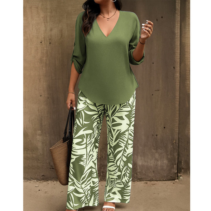 Leire | Conjunto de mujer blusa con cuello en V y pantalones estampados de corte ancho