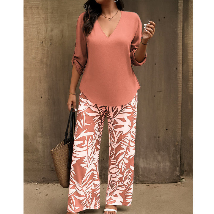 Leire | Conjunto de mujer blusa con cuello en V y pantalones estampados de corte ancho
